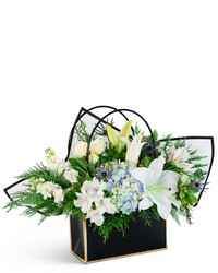Celestial Dreams Tote -A local Pittsburgh florist for flowers in Pittsburgh. PA