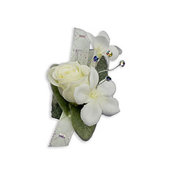Simple Elegance Boutonniere -A local Pittsburgh florist for flowers in Pittsburgh. PA